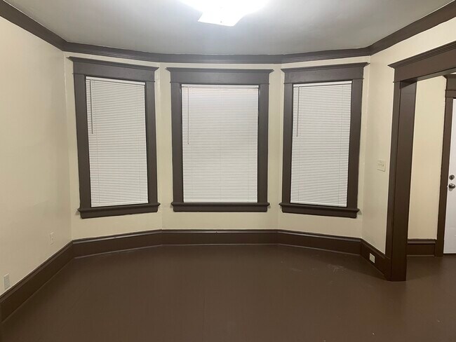 Building Photo - 2734 N 34th St