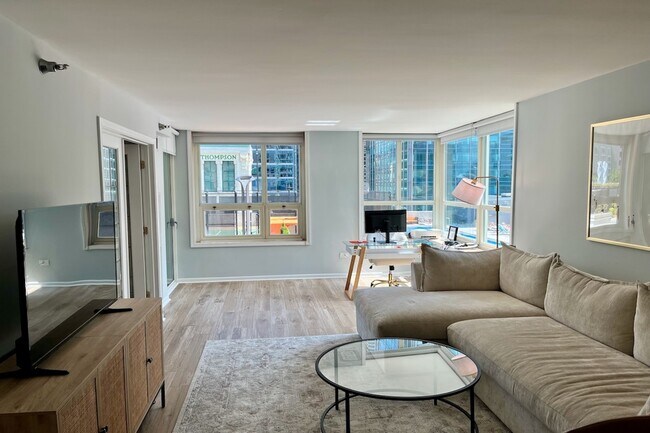 Foto del edificio - 345 N LaSalle St