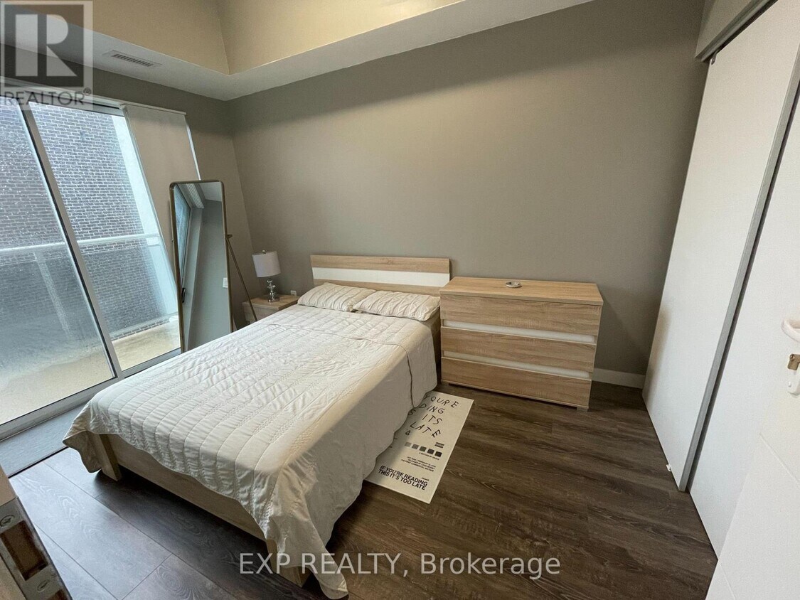 Photo principale - 280-280 Lester St