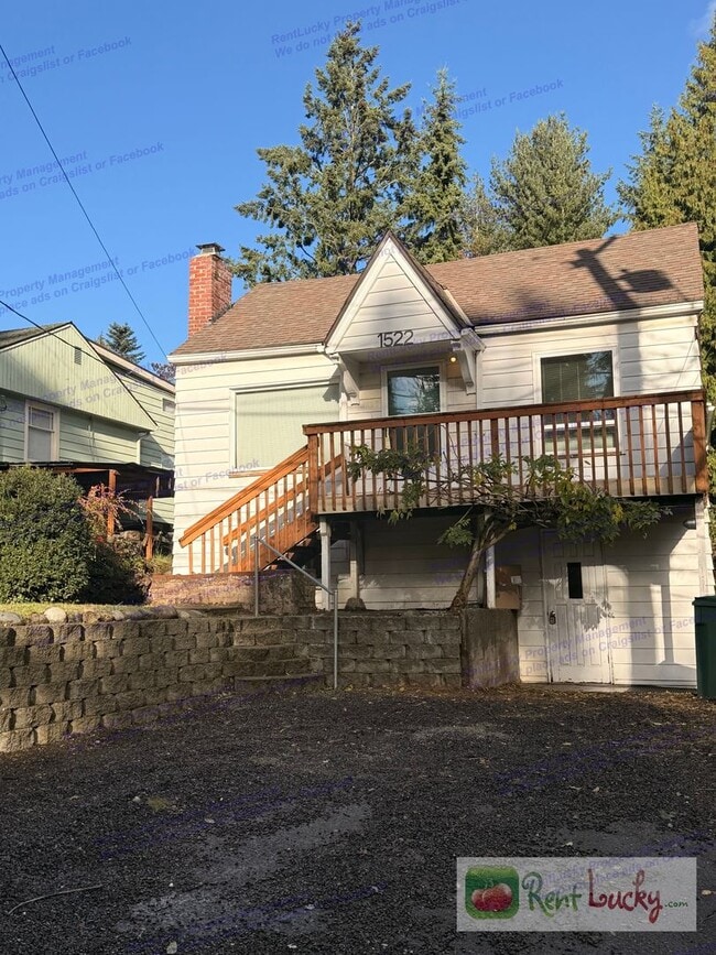 Foto del edificio - Charming Studio + Bonus Room in Maple Leaf with Private Entrance & Outdoor Space