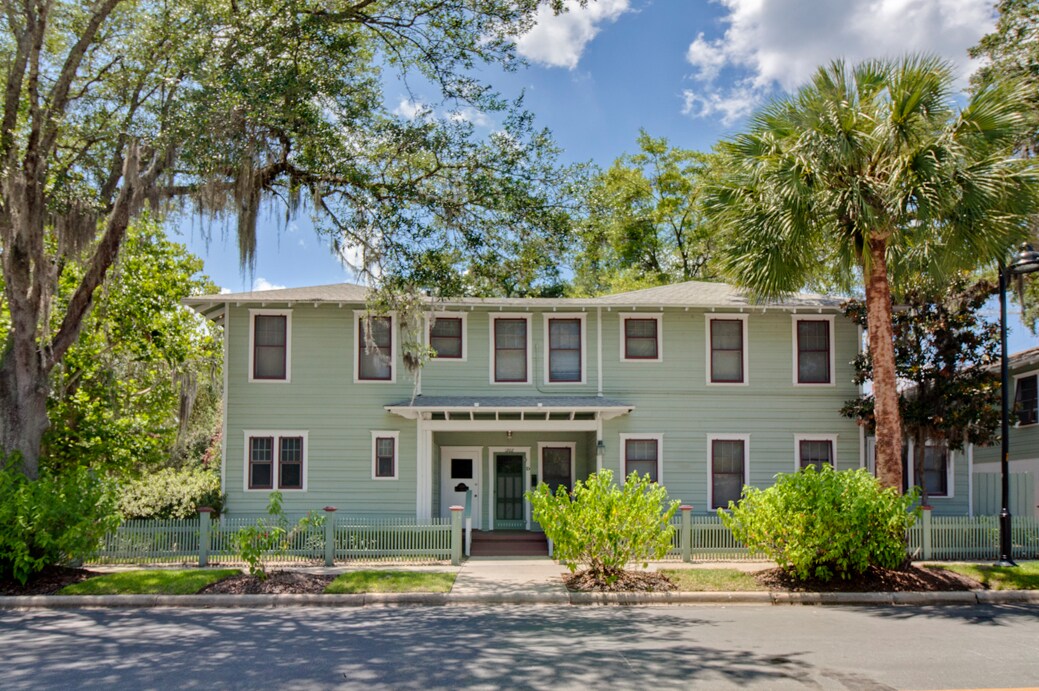 1202 SW 1 Ave, Gainesville, FL 32601 Apartments in Gainesville, FL