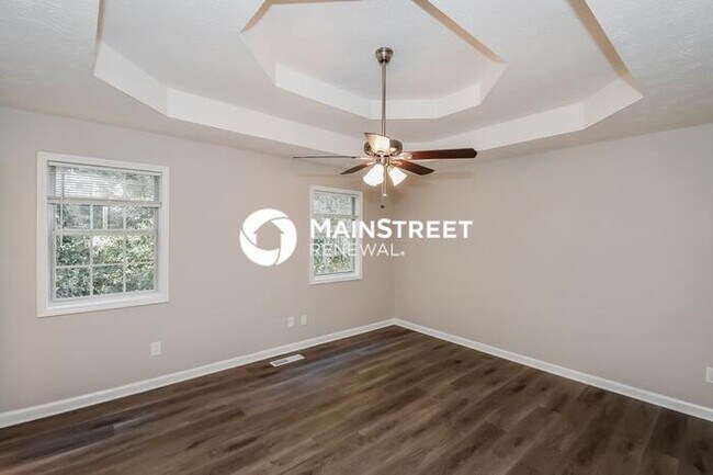 Building Photo - 4 Bedroom Pet-Friendly Home in VILLA RICA, GA with Main Street Renewal