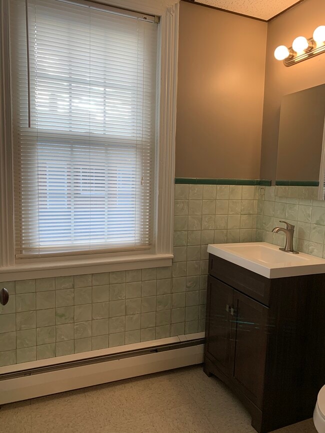 Bathroom - 126 N Main St