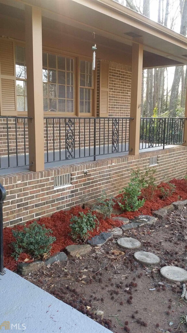 Building Photo - 982 Arbour Ct