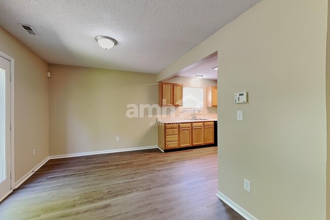 Building Photo - 4422 Autumn Crest Ct