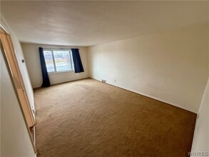 Building Photo - 125 Beryl Dr