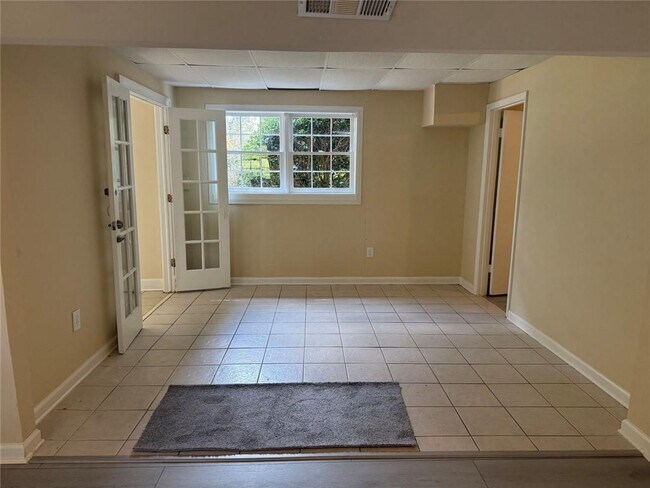 Foto del edificio - 2035 Debra Ln