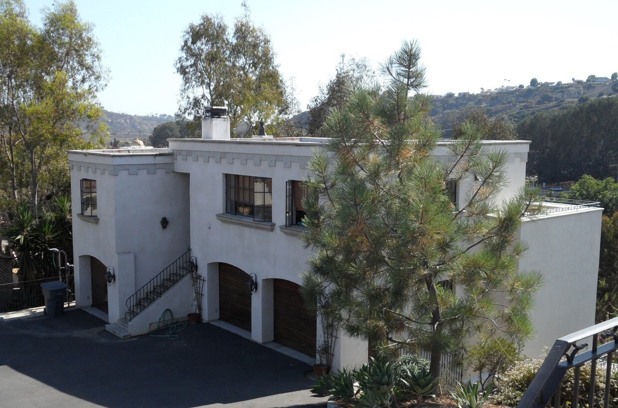Primary Photo - 3631 Manchester Avenue, Unit A