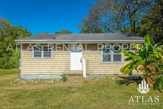Building Photo - 2907 East 40th Street