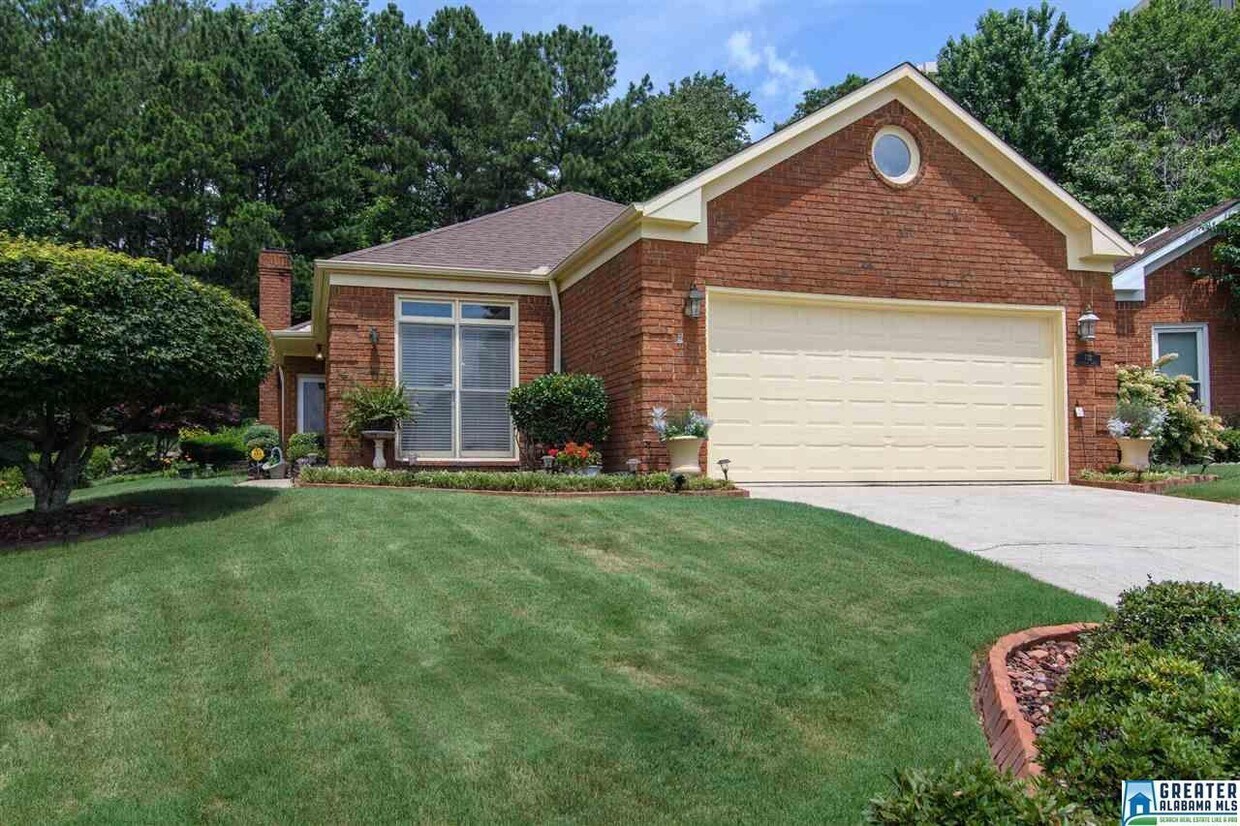 Primary Photo - 732 Rockford Cir