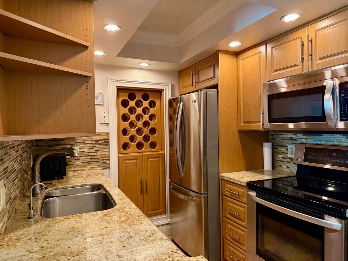 Photo - 111 Briny Ave (Pompano Beach, FL)