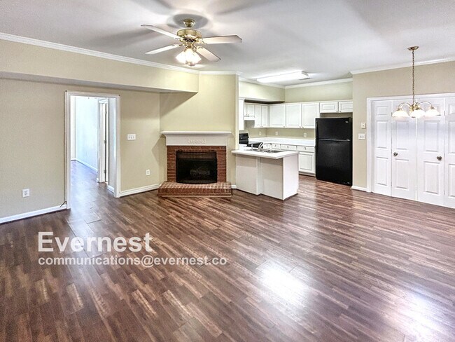 Foto del edificio - 460 Cambrian Ridge Trail