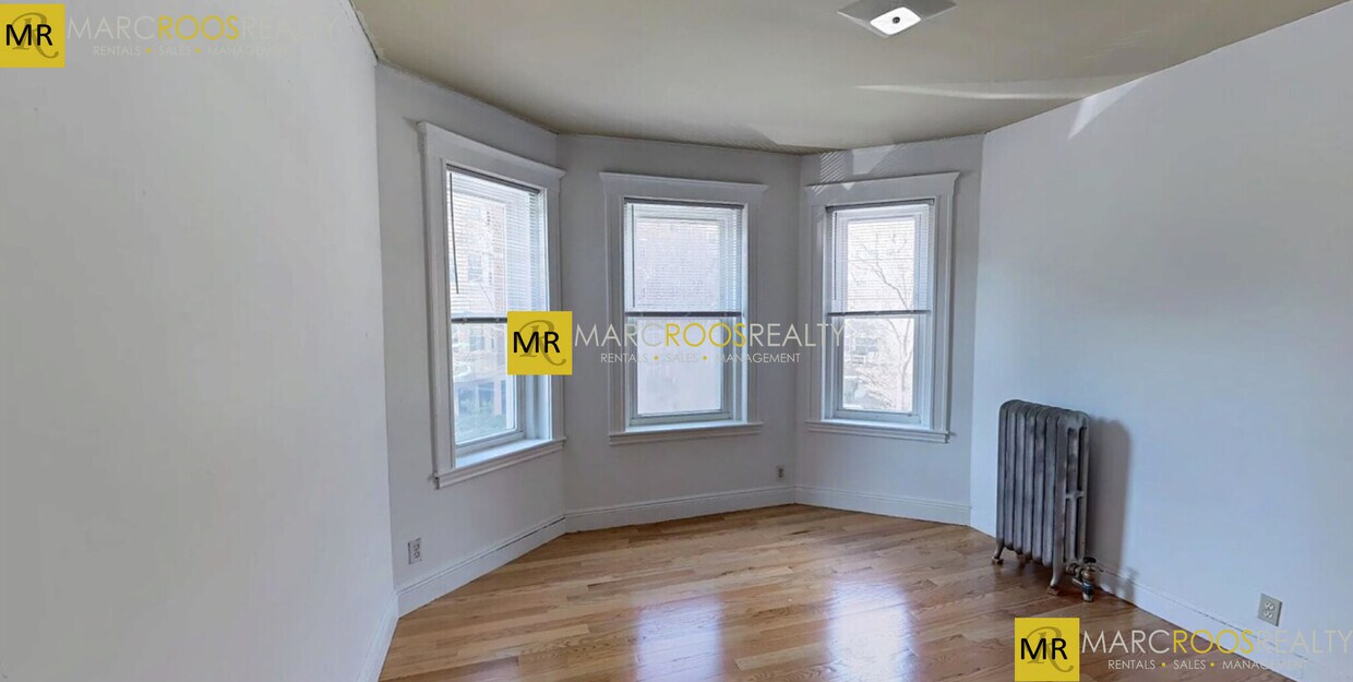 Primary Photo - 137 Park Dr