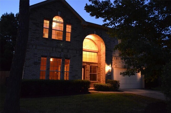 Building Photo - 59 Genesee Ridge Dr