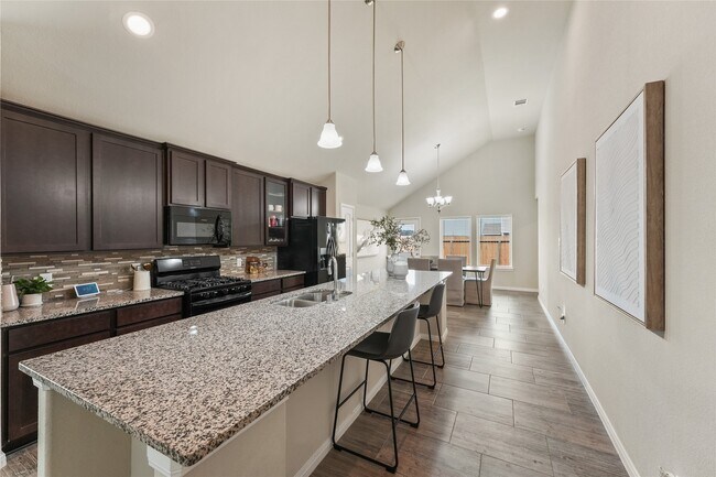 Foto del edificio - 7911 Tuscan Cypress Dr