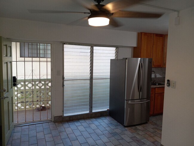 Foto del edificio - 2 Bed/2 Bath/1 Parking at Fern Terrace