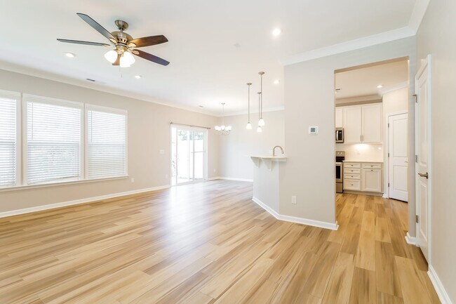 Foto del edificio - 23226 Clarabelle Dr