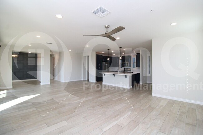 Foto del edificio - 5100 E Rancho Paloma Pkwy