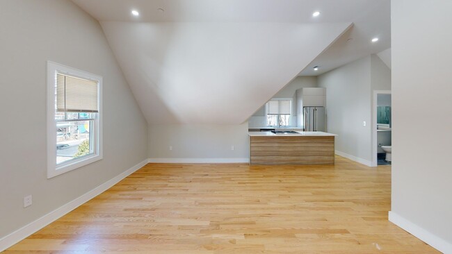 Foto del edificio - 93 Williston Rd