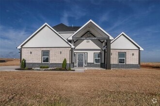 Building Photo - 4715 White Tail Ct