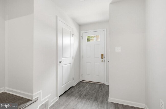 Foto del edificio - 8206 Greenbelt Station Pkwy