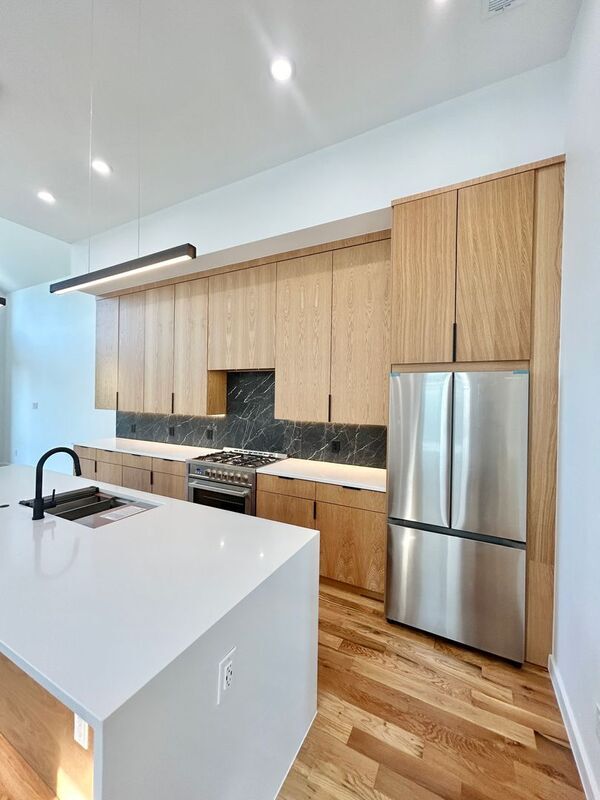 Foto del edificio - 426 Avenue L