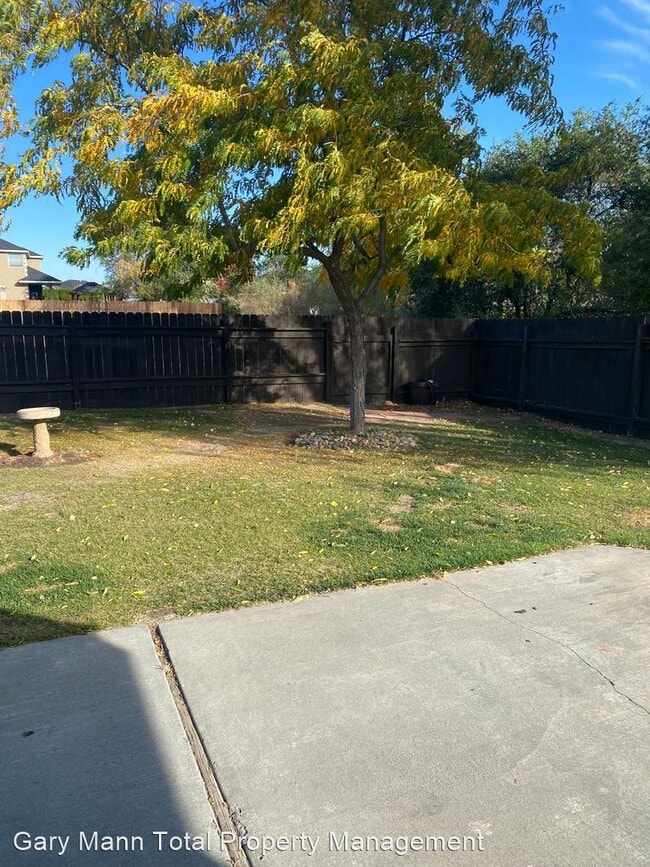 Building Photo - 3 br, 2 bath House - 4201 Cove west Dr