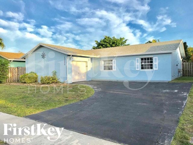 Foto principal - 11075 NW 27th Pl