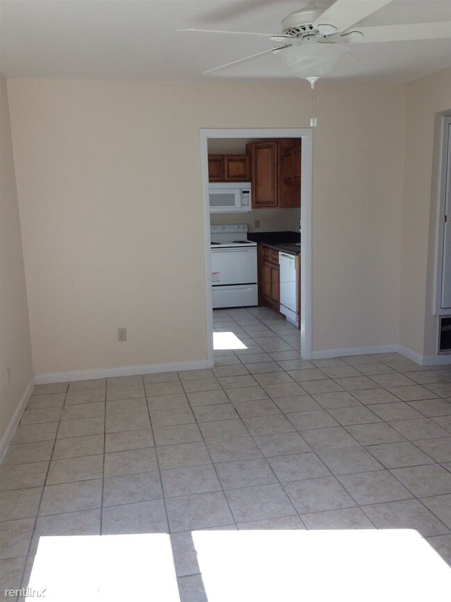 Building Photo - 169 Briarfield Ave