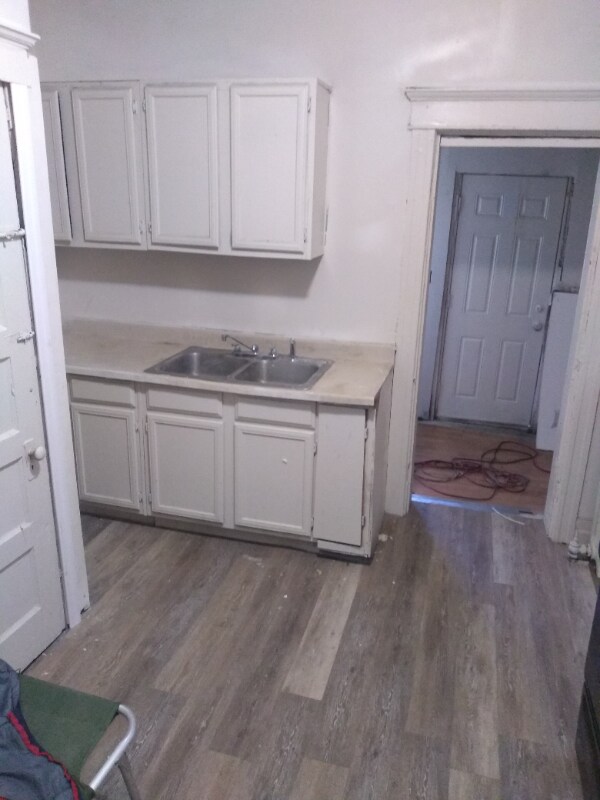 Primary Photo - 1609 W Butler St