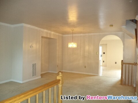 Building Photo - 1707 Barrington Ct