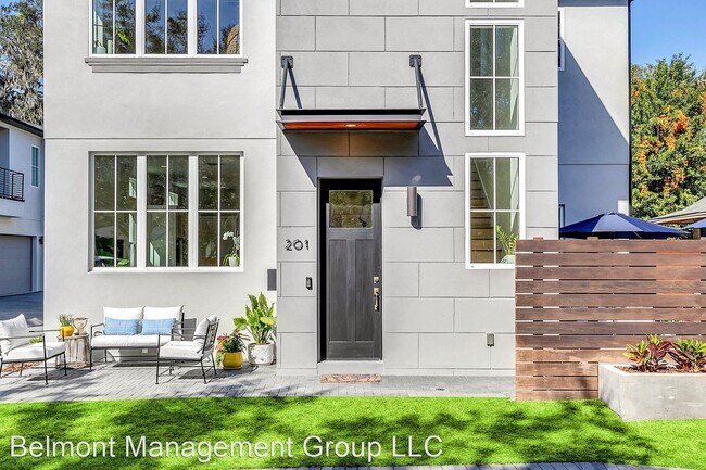 Foto del edificio - 3 br, 3 bath House - 201 Orange Pl