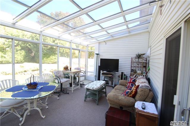 Foto del edificio - 69 Stuyvesant Rd