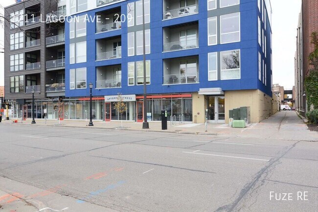 Foto del edificio - 1211 Lagoon Ave