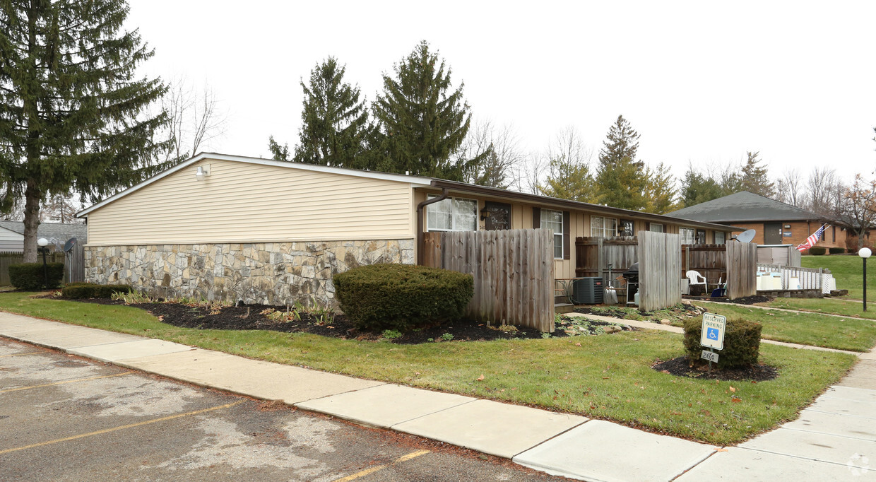 Building Photo - Woodgate Apartments