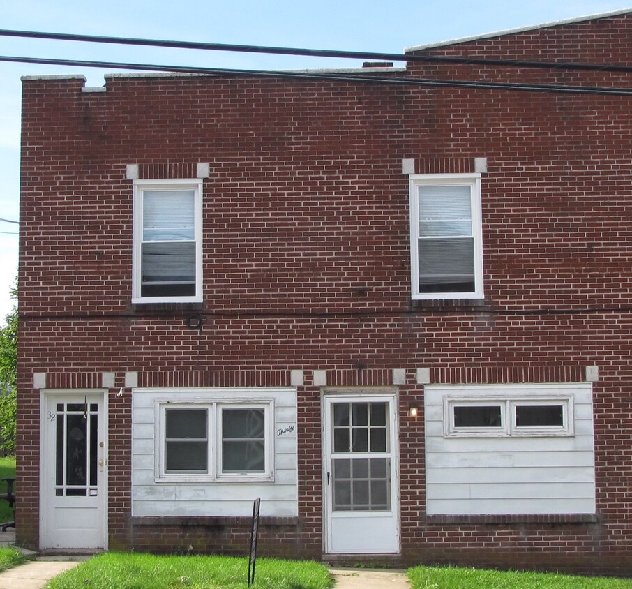 Primary Photo - 1st floor apartment