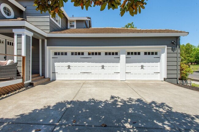 Foto del edificio - 4 br, 3 bath House - 557 ALMANOR ST