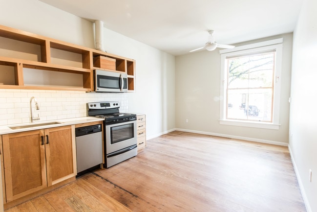 Building Photo - Fairmount Apartments