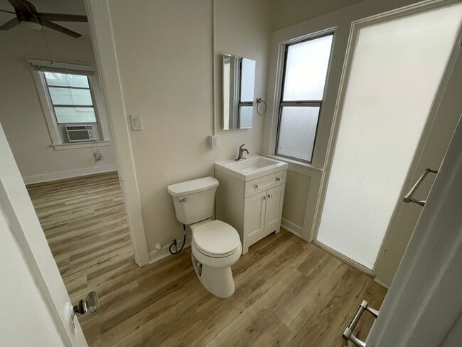 Building Photo - 0131