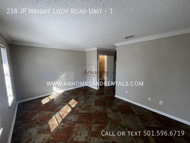 Foto del edificio - 218 S J P Wright Loop Rd