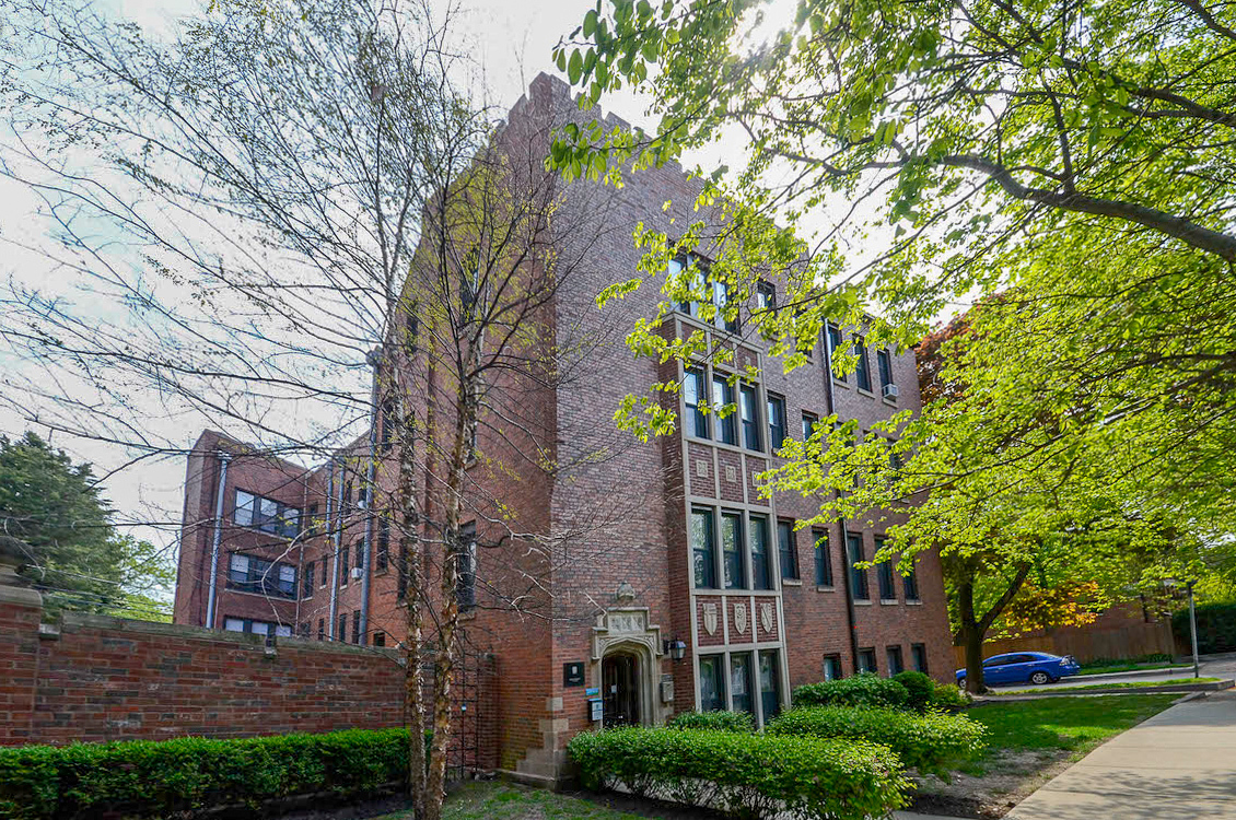 Foto principal - 1837 W. Patterson