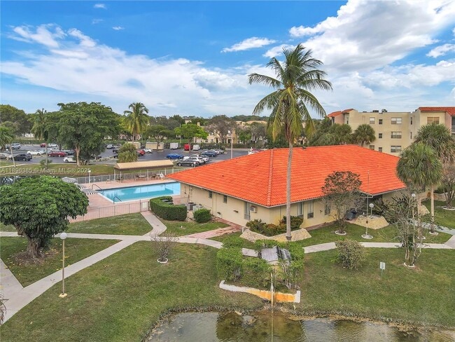 Foto del edificio - 1830 SW 81st Ave
