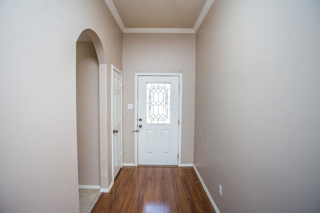 Foto del edificio - MOVE-IN SPECIAL: Charming 3 Bedroom Home i...