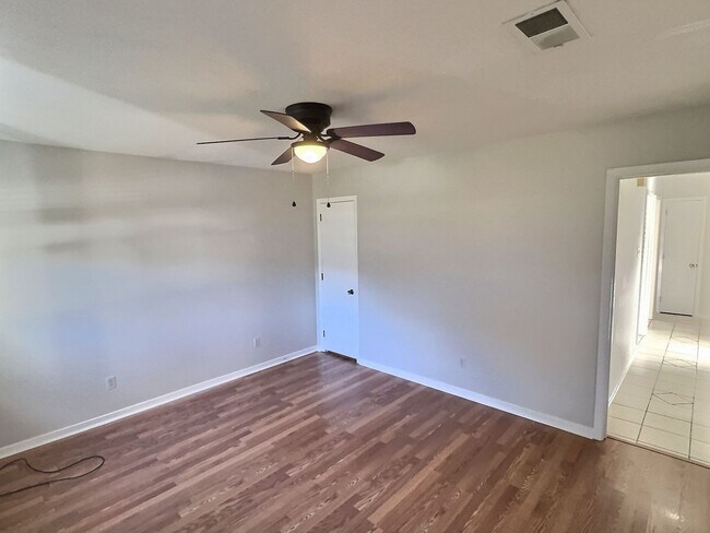 Foto del edificio - 3 Bedroom 1.5 Bathroom home in Ocean Springs School District
