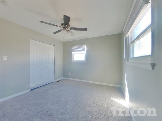 Building Photo - 2305 Berkley St