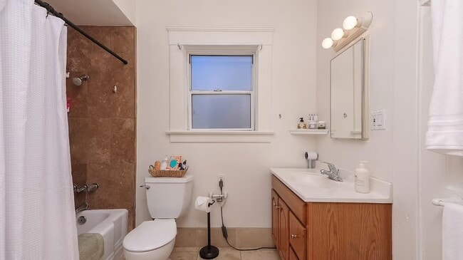 Building Photo - 1252 23rd St