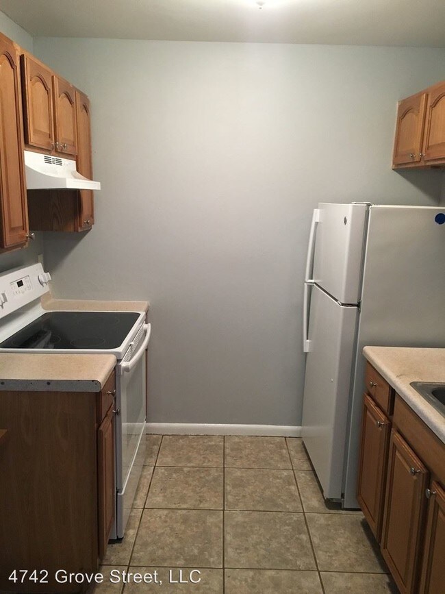 Foto del edificio - 4742 Grove St