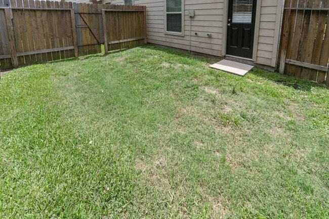 Building Photo - 5554 Plantation Forest Dr