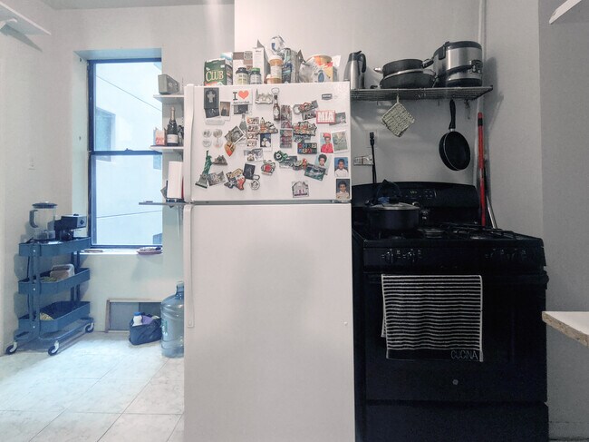 Building Photo - 217 S 3rd St