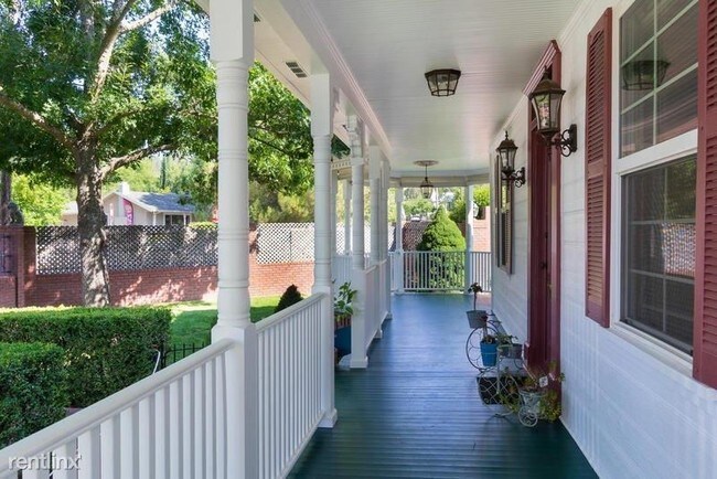 Foto del edificio - 2 br, 1 bath House - 134A Broad Street